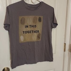 In this together thumbprint tee sz M